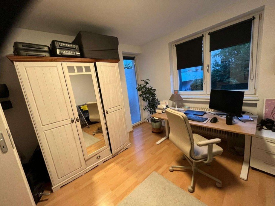 Schafzimmer 2 oder Arbeiten Etagenwohnung Frankfurt am Main