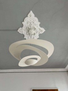 B�ro 1. OG Maisonette 185m� im Stilaltbau am Kurhaus zzgl. 2 vermietete L�den 106m�,  im EG! KP EUR 3.917,-/m�!