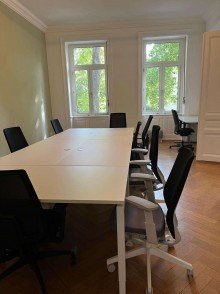 B�ro 1 Stilaltbau am Palmengarten / hohe Decken / Stuck / Parkett