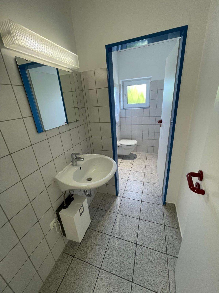 WC 1 B�rohaus Usingen