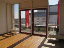 25m� aktuell zu vermieten Helle B�rofl�che / zentraler Lage + S-Bahnn�he / stufenlos mit Lift / Fernblick + Dachterrasse!