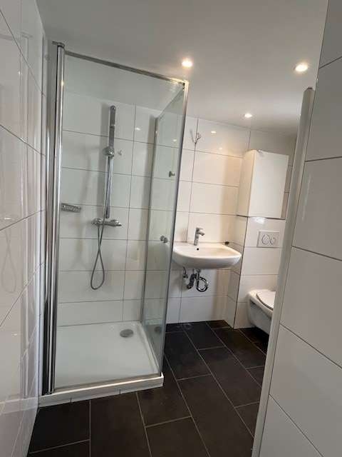 Neues Tageslichtduschbad 1 Zimmer Bad Homburg vor der H�he