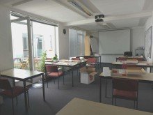Gro�er Raum/Schulung Barrierefrei mit Lift N�he Bahnhof mit einem Schulungsraum und eigenem Innenhof!