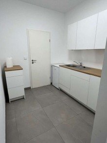 a K�che Modernes B�ro in kleinem B�rogeb�ude / Lift / Reduzierte Provision!
