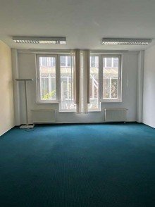 B�ro PROVISIONSFREI / Repr�sentativ / Stufenlos /  Renovierung nach Mieterwunsch