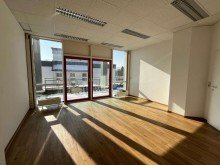 B�ro 2 Helle B�rofl�che / zentraler Lage + S-Bahnn�he / stufenlos mit Lift / Fernblick + Dachterrasse!