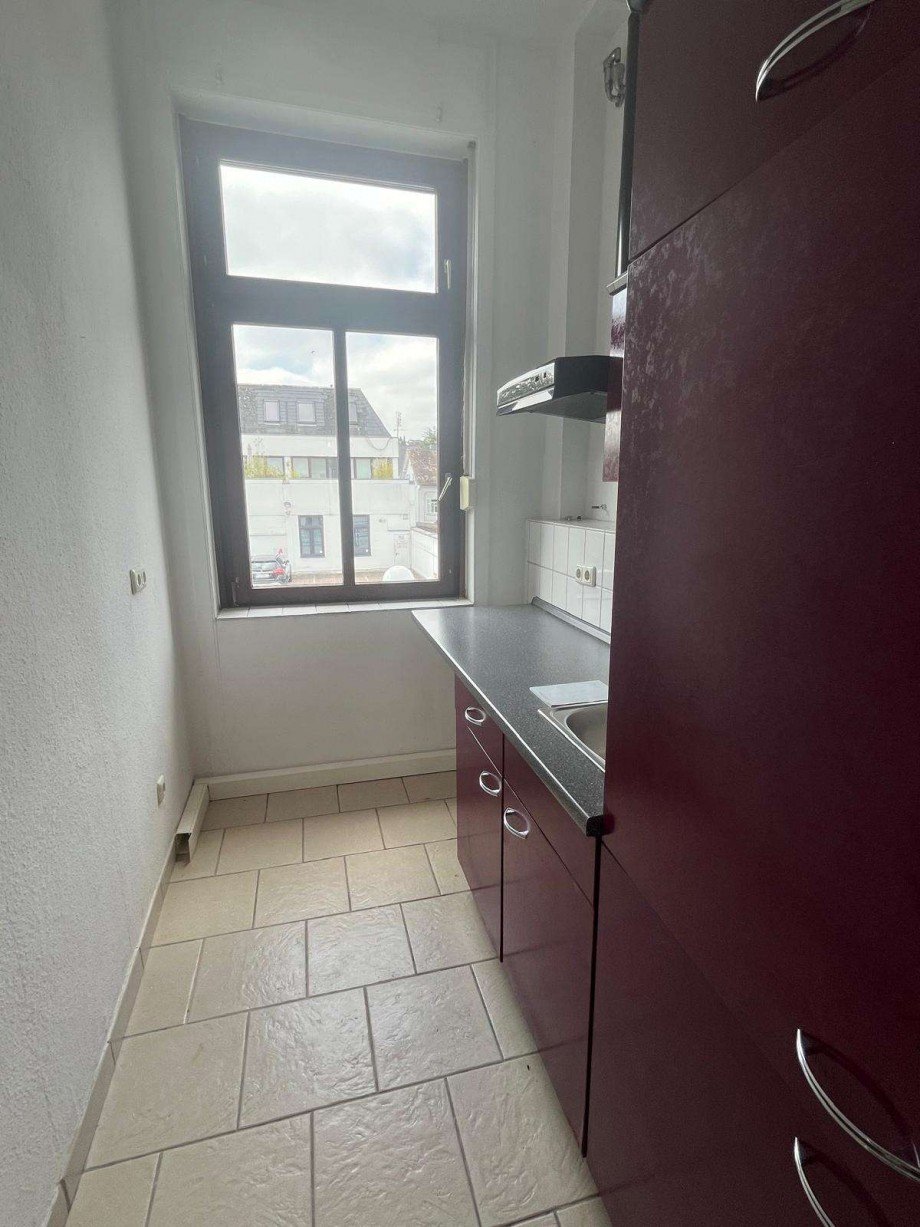 K�che, noch alt B�rofl�che Bad Soden am Taunus