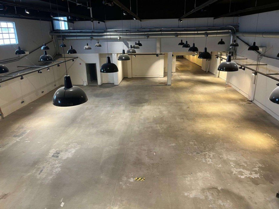 Blick von der Galerie Ladenlokal Bad Homburg vor der H�he