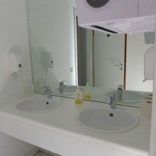 Sanit�r Repr�sentatives Einzelb�ros in modernem B�rohaus. Reduzierte Provision!