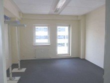 B�robeispiel Barrierefrei mit Lift / N�he Bahnhof / 138m� und 228m� / EUR 9,50