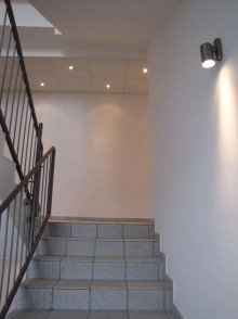Treppenhaus Repr�sentativ B�ro/Praxis als Studio oder 2 Raumb�ro jeweils mit getrennten Toiletten.