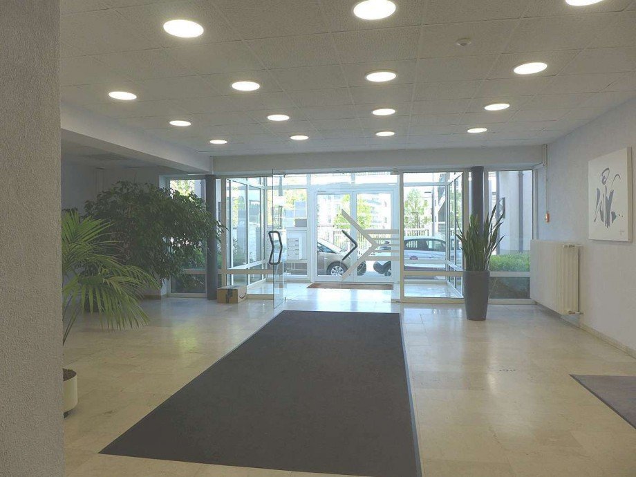 Eingangsfoyer B�rohaus Bad Homburg vor der H�he