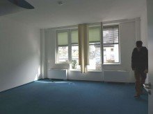 B�ro noch nicht renoviert PROVISIONSFREI / Repr�sentativ / Stufenlos /  Renovierung nach Mieterwunsch