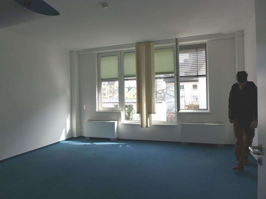B�ro noch nicht renoviert B�rohaus Oberursel (Taunus)