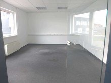 B�robeispiel Barrierefrei mit Lift / N�he Bahnhof / 138m� und 228m� / EUR 9,50
