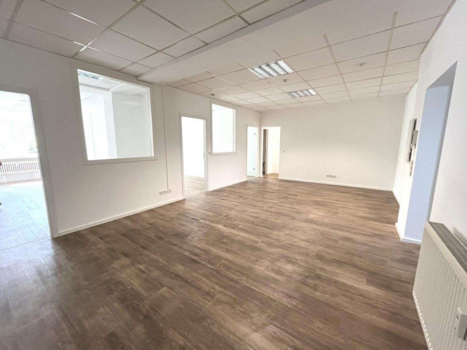 Raum 1 Empfang B�ro / Praxis Bad Homburg vor der H�he