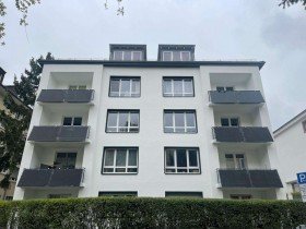 Hauptbild Ruhige S�dlage (Kettenhofweg), 2 Balkone und Einbauk�chenzeile / 2025 neu w�rmeisoliert.