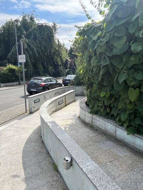 Rollstuhlgerechter Zugang B�rohaus Oberursel (Taunus)