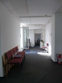 Flur Barrierefrei mit Lift N�he Bahnhof mit einem Schulungsraum und eigenem Innenhof!