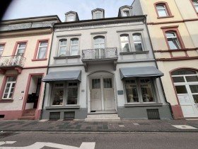 Hauptbild Stilaltbau von 1865 in Top-Zustand am Kurhaus; vorwiegend gewerblich genutzt!
